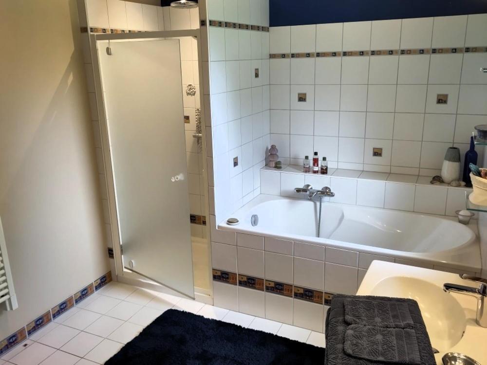 B&B Chez Frederique Et Norbert Mogneneins Ngoại thất bức ảnh